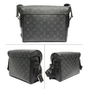 Louis Vuitton Shoulder Eclipse Voyage Messenger Black Bag Monogram